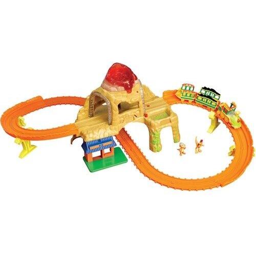dinosaur train time tunnel play set