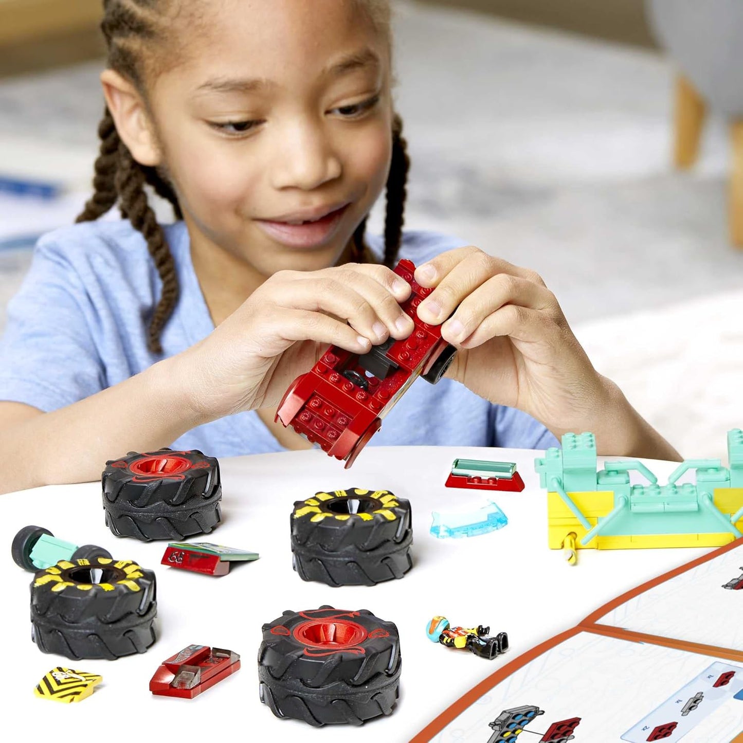 MEGA Hot Wheels Demo Derby Monster Truck Building Set — 140 Pieces