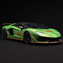 Official Lamborghini Aventador SVJ Special Edition 1:18 Scale Die-Cast Model Car - Green