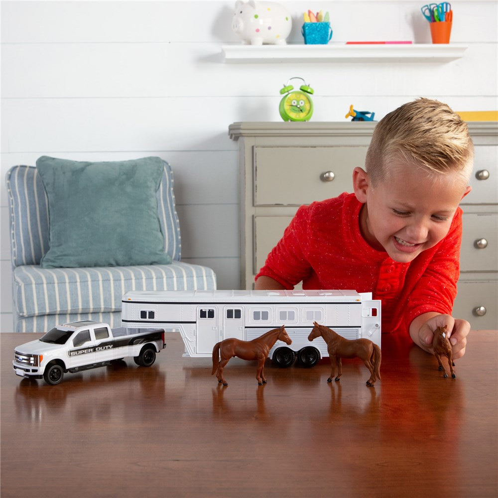 Tomy Horse and Trailer Playset 1:32 – Pickup Truck, Horses & Accessories