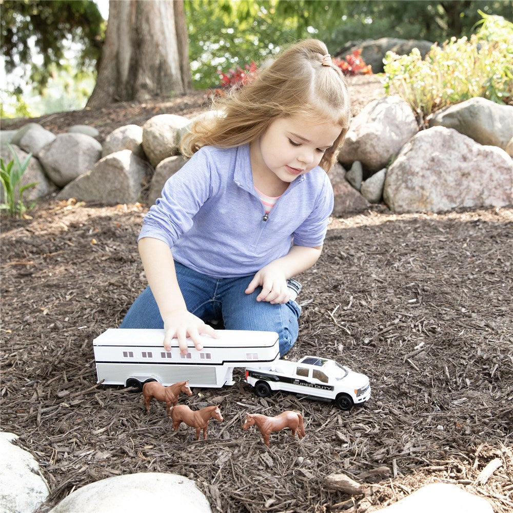 Tomy Horse and Trailer Playset 1:32 – Pickup Truck, Horses & Accessories