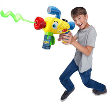Kid playing with Nickelodeon Spongebob Squarepants Giggle Blaster